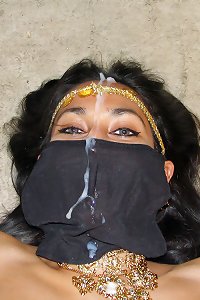 Arab Amateurs, Hijabi Hotties. inexperienced images.